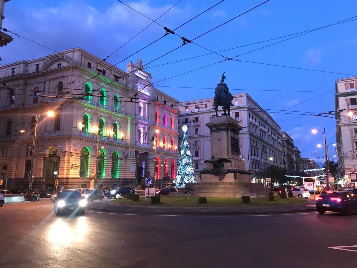 Oscar Apartment Napoli Bagian luar foto