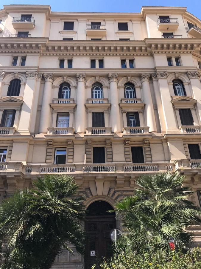 Oscar Apartment Napoli Bagian luar foto