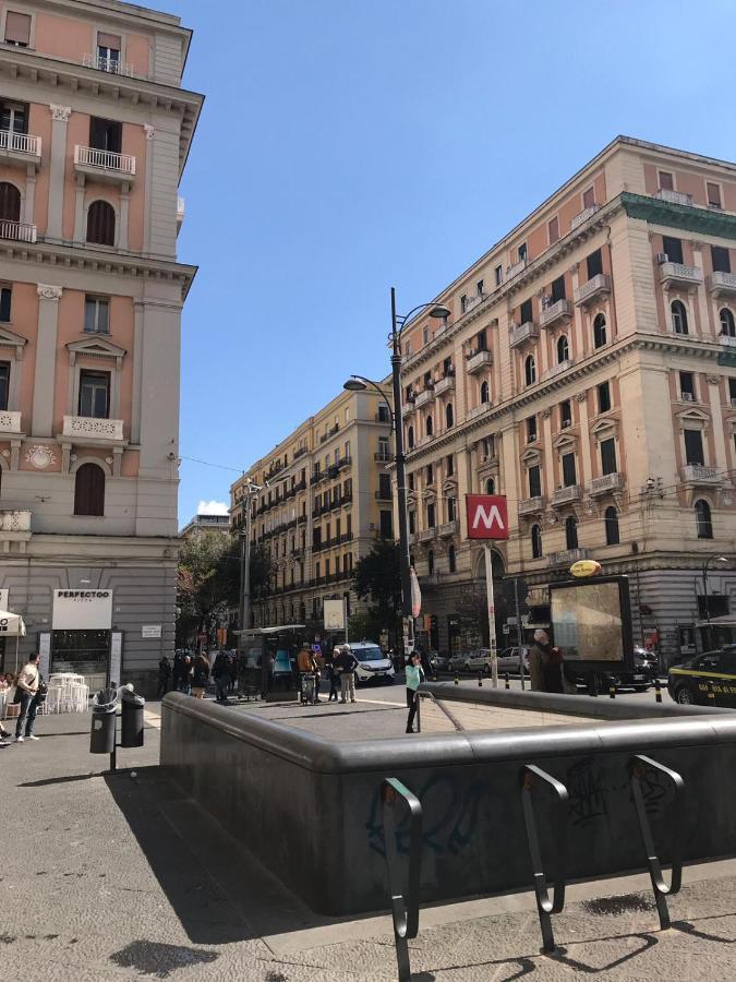 Oscar Apartment Napoli Bagian luar foto