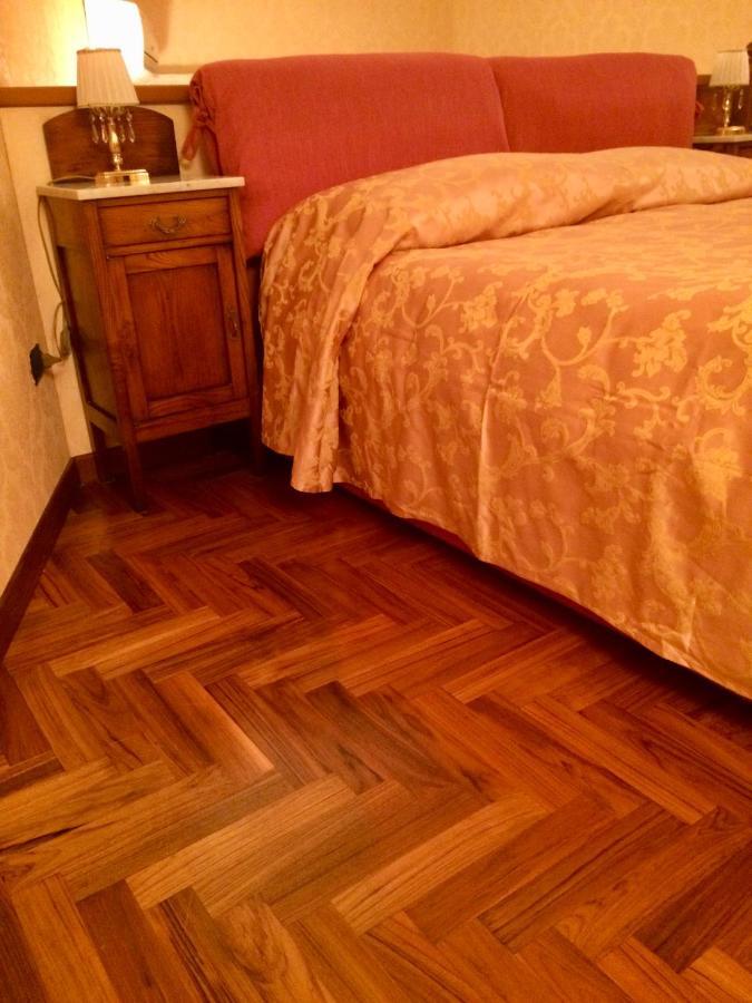 Oscar Apartment Napoli Bagian luar foto